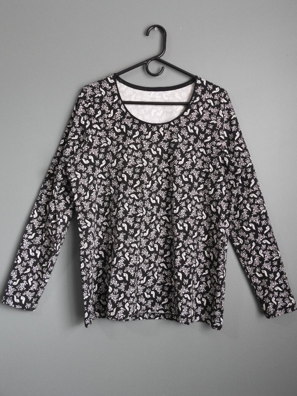 Kim Rogers Women's Crew Neck Long Sleeve Top Black & White Floral